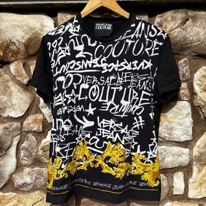 Versace Jeans Couture Men’s T-shirt Graffiti Print Size Large Black White Gold
